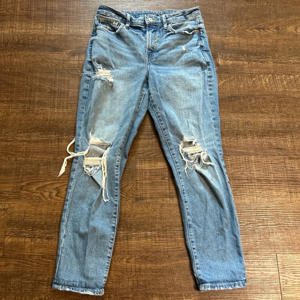 Old Navy Light Blue Distressed Skinny Jeans